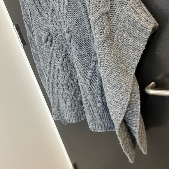 Anthropologie O/S EUC “Sleeping on Snow” wool rabbit hair blend poncho-oversized - Picture 9 of 14